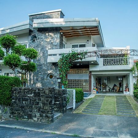 Mountain Homestay 6-8人包棟民宿 Xinhua المظهر الخارجي الصورة